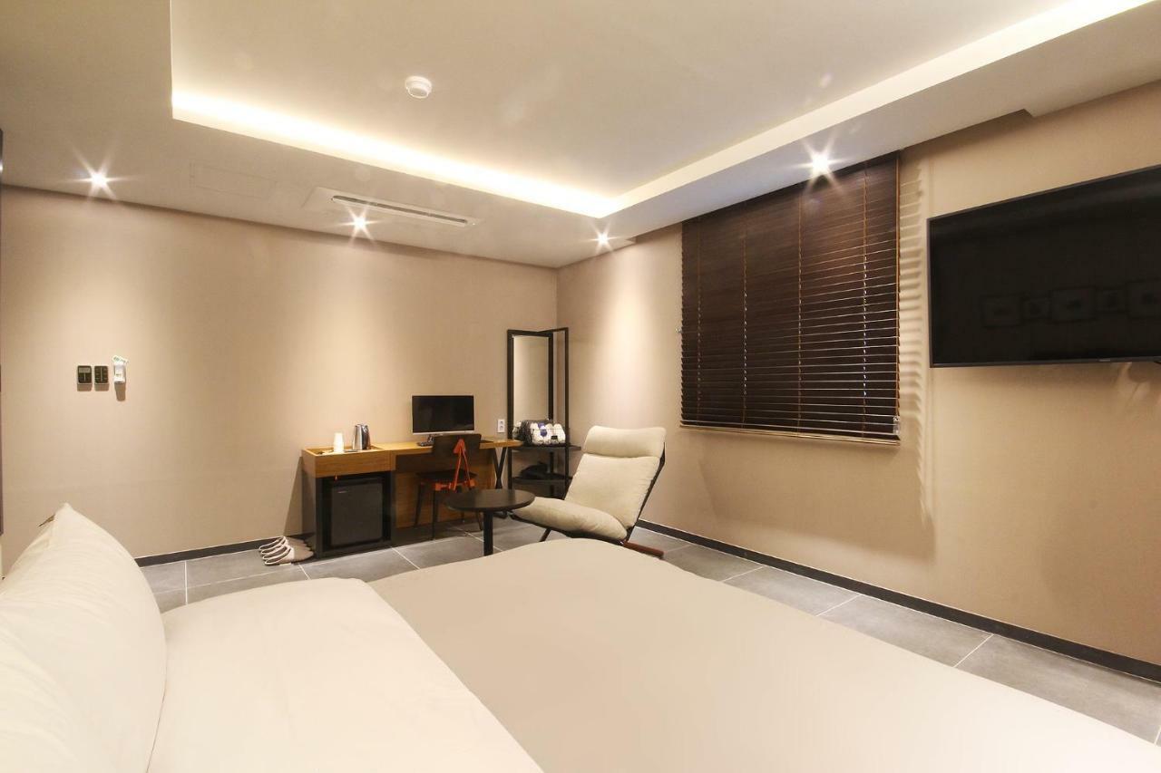 בוסאן Brown Dot Hotel Seomyeon מראה חיצוני תמונה