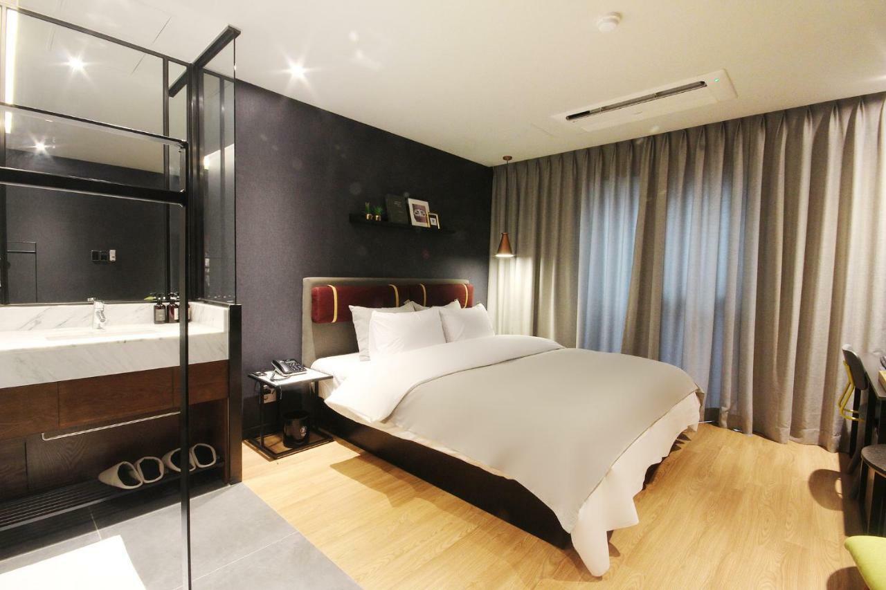 בוסאן Brown Dot Hotel Seomyeon מראה חיצוני תמונה