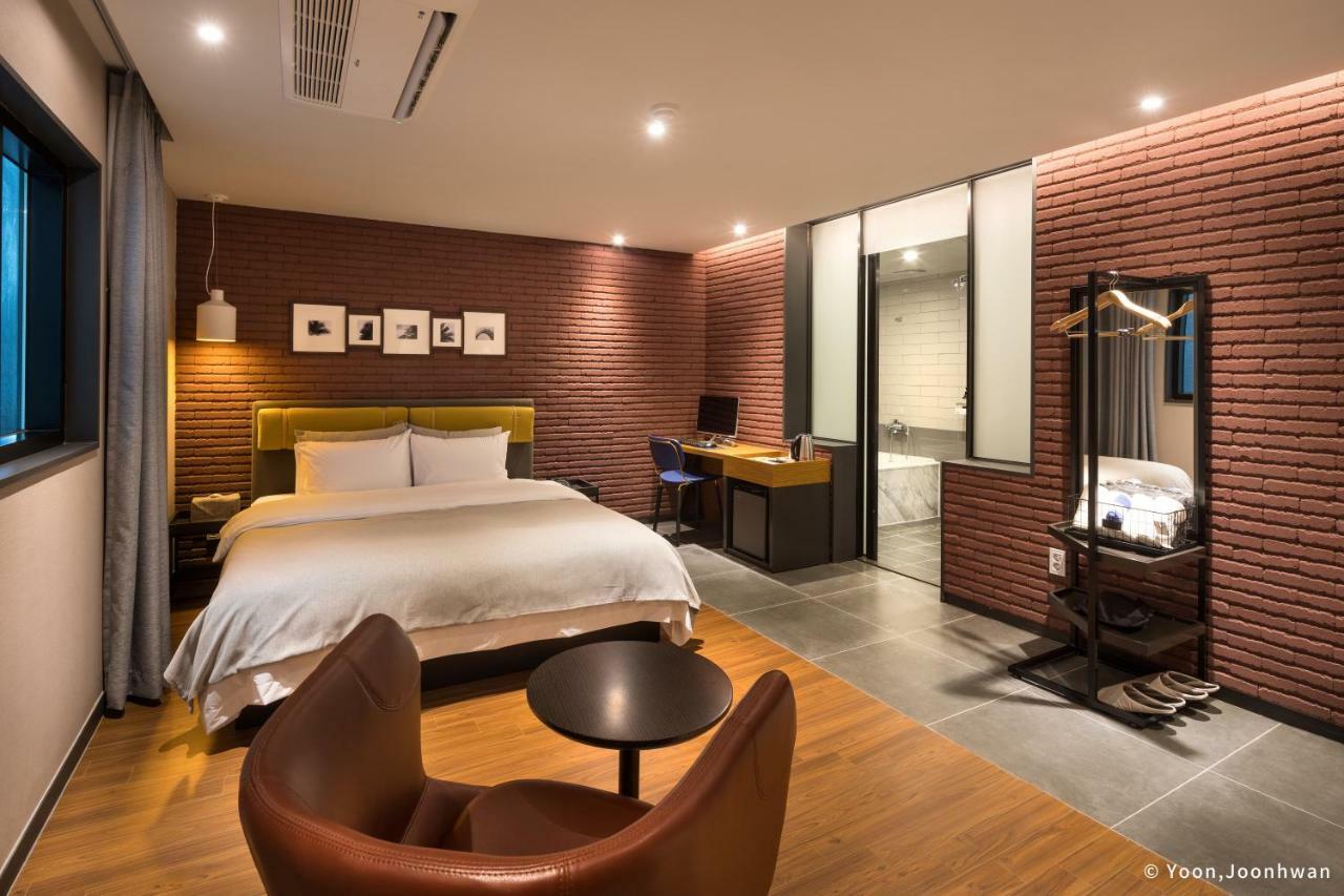 בוסאן Brown Dot Hotel Seomyeon מראה חיצוני תמונה