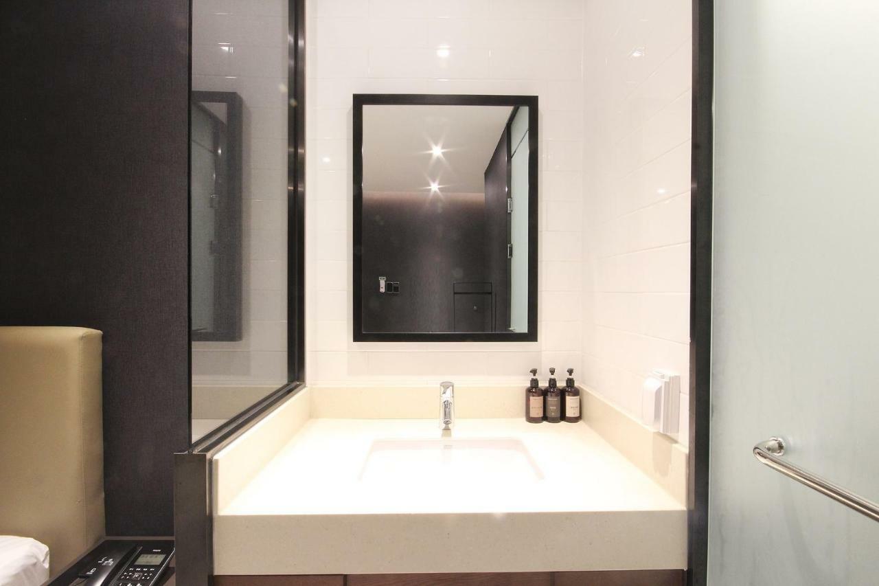 בוסאן Brown Dot Hotel Seomyeon מראה חיצוני תמונה