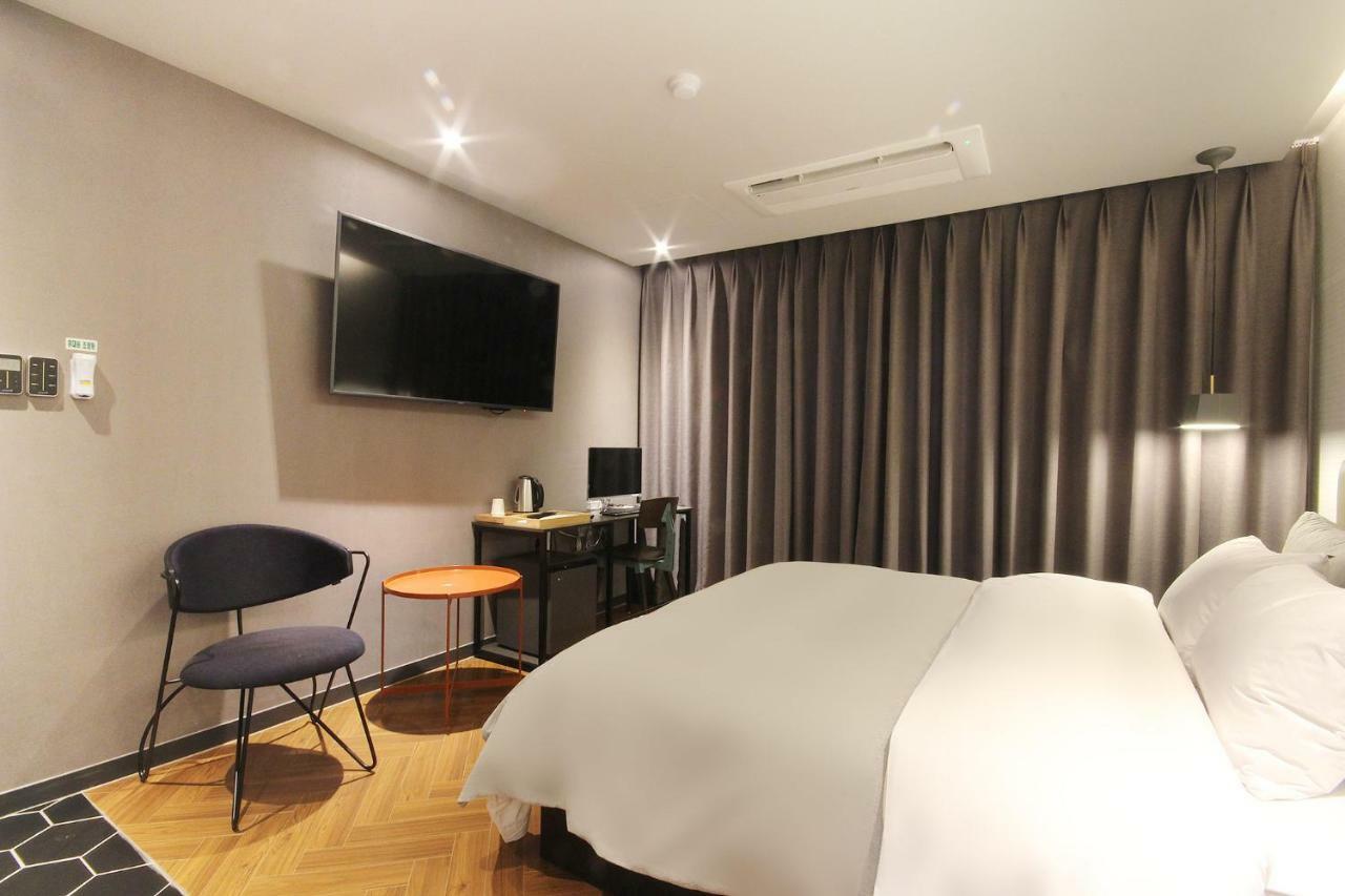 בוסאן Brown Dot Hotel Seomyeon מראה חיצוני תמונה