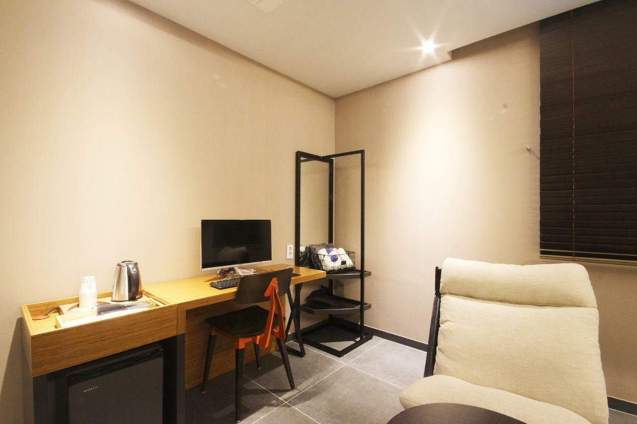 בוסאן Brown Dot Hotel Seomyeon מראה חיצוני תמונה