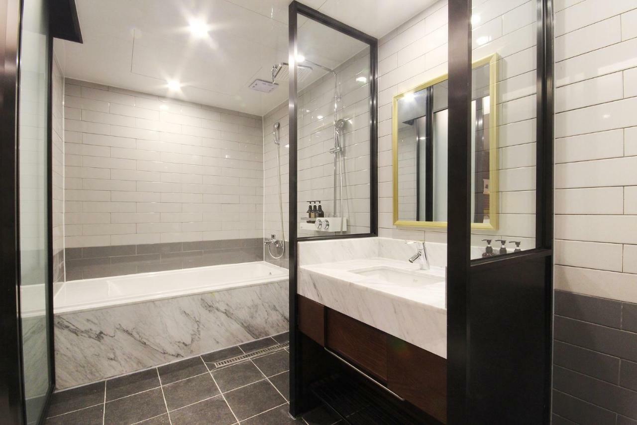 בוסאן Brown Dot Hotel Seomyeon מראה חיצוני תמונה