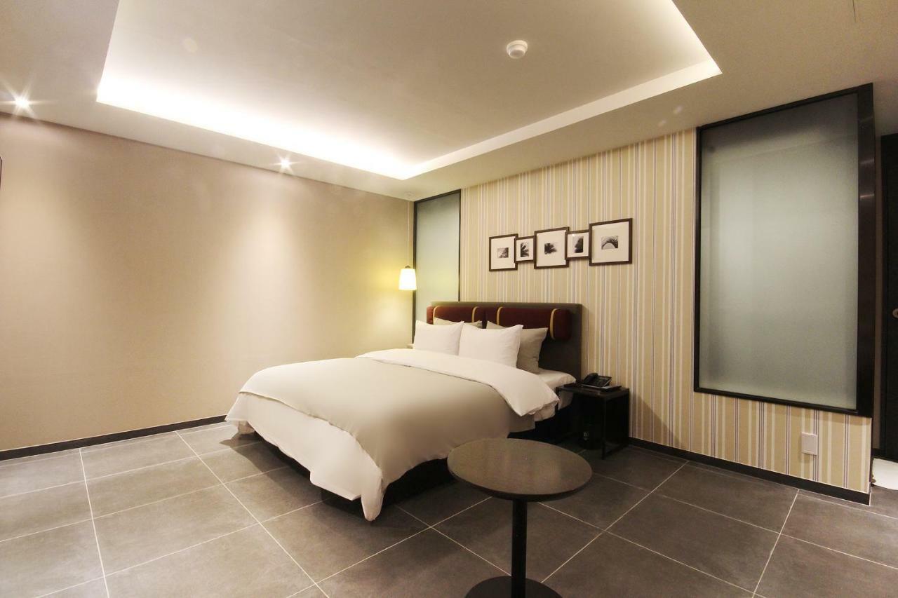 בוסאן Brown Dot Hotel Seomyeon מראה חיצוני תמונה