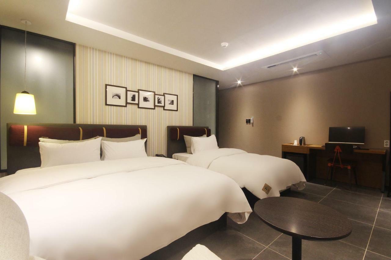 בוסאן Brown Dot Hotel Seomyeon מראה חיצוני תמונה
