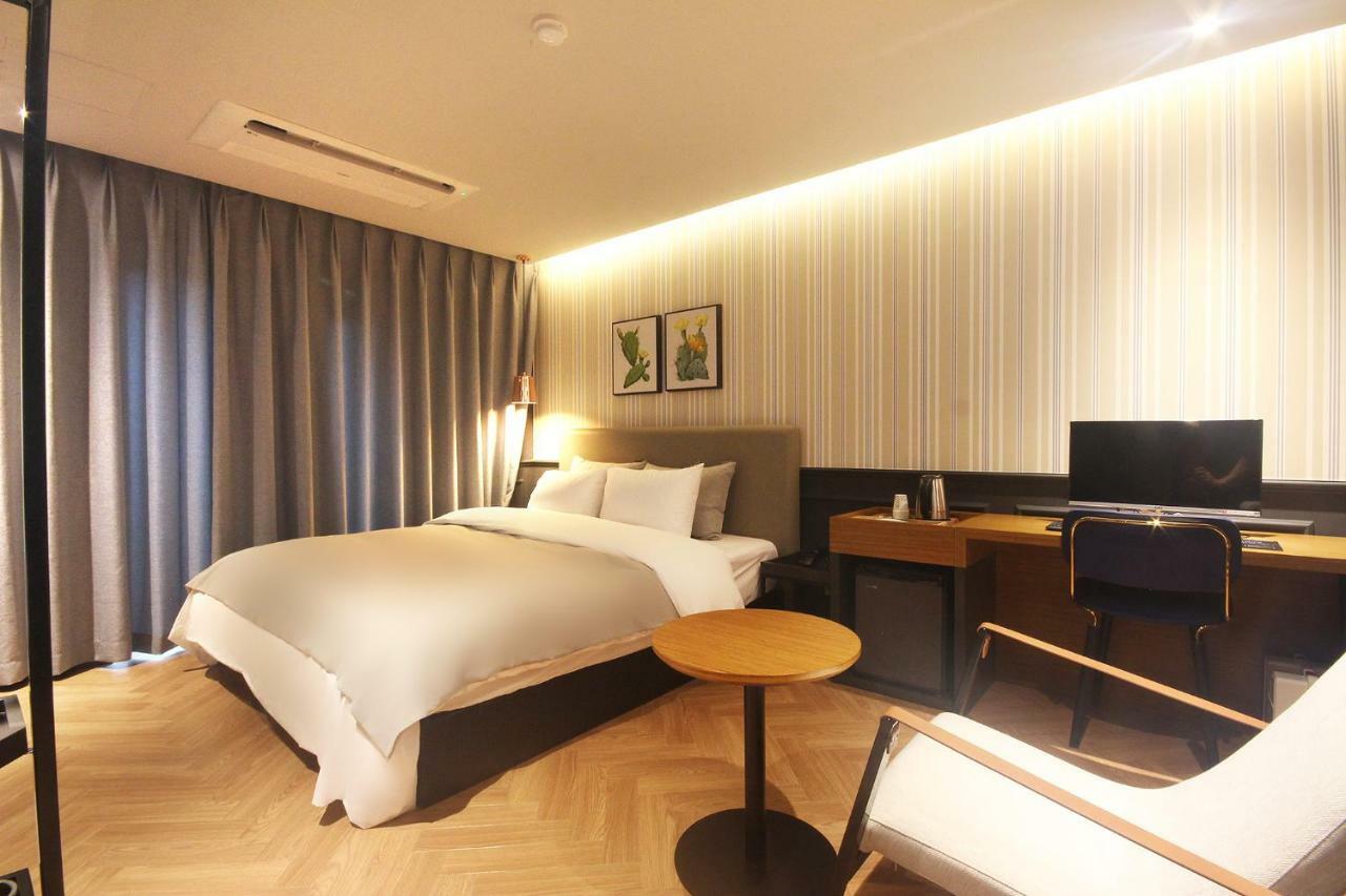 בוסאן Brown Dot Hotel Seomyeon מראה חיצוני תמונה