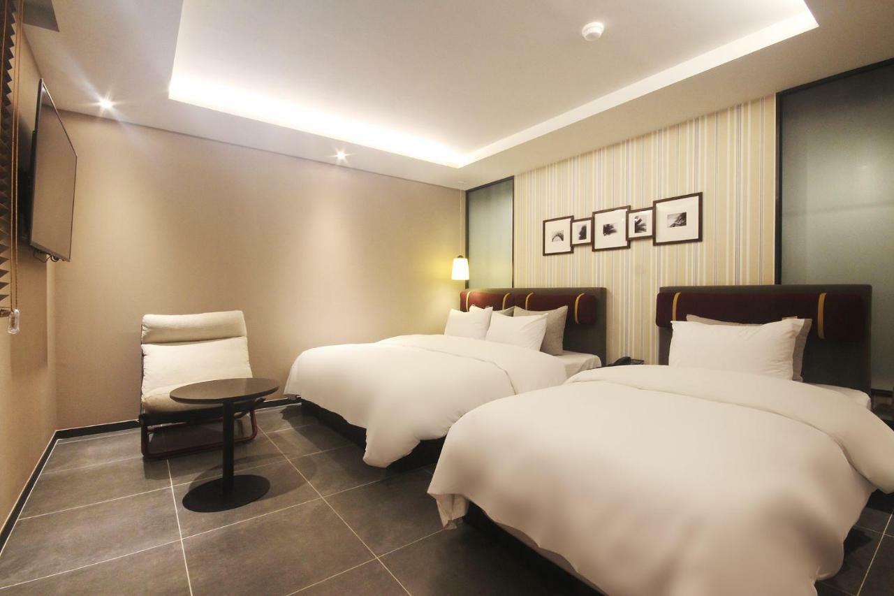 בוסאן Brown Dot Hotel Seomyeon מראה חיצוני תמונה